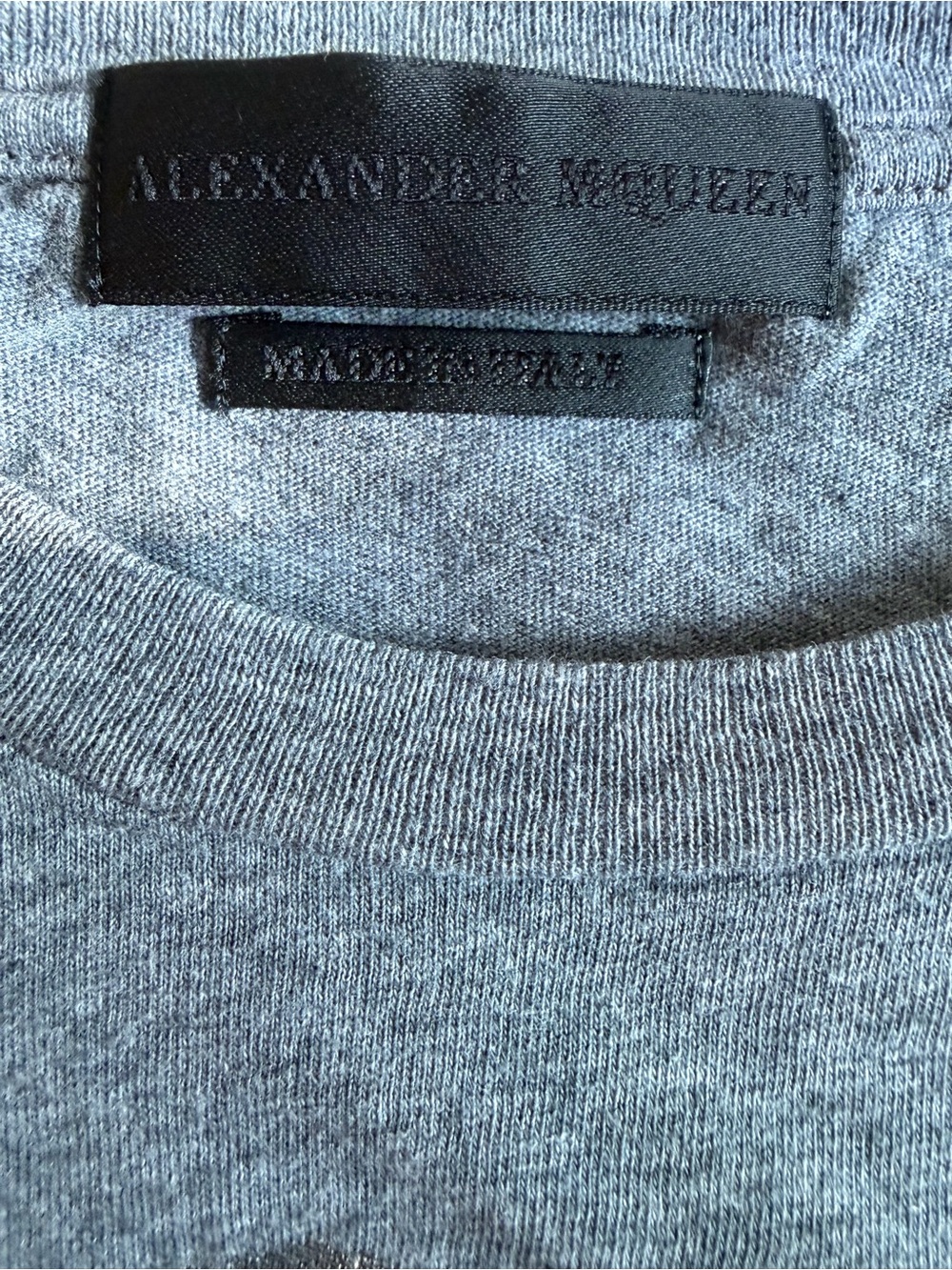Alexander McQueen Gray Skull & Feather Short Sleeve Tee - Picture 4 of 6
